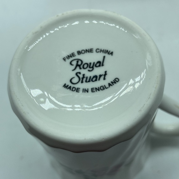 4 Royal Stuart English Bone China Coffee Tea Mugs - Picture 5 of 6